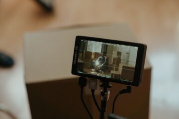 Britt Dekker: Succesvol en Welvarend in de Mediawereld