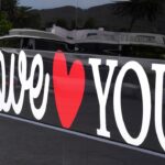 Het verhaal achter vriendin Oos Kesbeke: liefde en steun achter de schermen